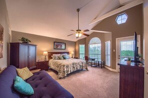 4 bedrooms, iron/ironing board, free WiFi, bed sheets