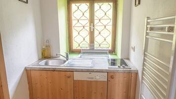 Refrigerador, horno, parrilla de estufa y lavavajillas