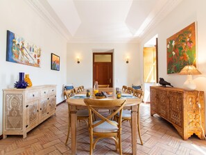 Dining - Casa Algarvia Senhorial by Stay ici | Algarve Holiday Rental (Albufeira)