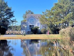 Property grounds - Assateague Breeze - 3BR Water View, Lg screened porch, NO LINENS OR TOWELS (Chincoteague)