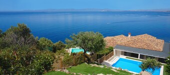 Sardinia luxury villa with private pool and wonderful sea view! 