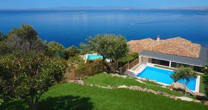 Sardinia luxury villa with private pool and wonderful sea view!