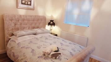 2 soverom, strykejern/-brett, wi-fi og sengetøy