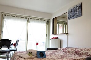 Accès Internet, draps fournis, accès pour personnes à mobilité réduite