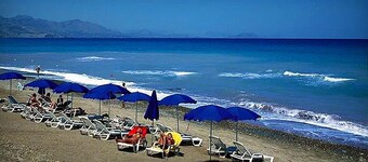 4 bedrooms, 2 Baths, Pool, near the SEA, Terrace, Wi-Fi, Air Conditioning