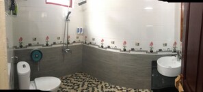 Bathroom - Tam Coc Family Homestay (Nam Hoa Lu)