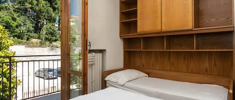 4 chambres, bureau, Wi-Fi, draps fournis