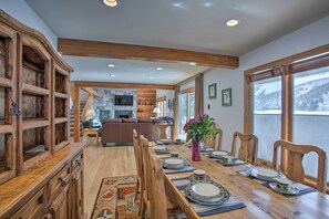 Dining - Luxe Vail Valley Retreat w/ Hot Tub! (Avon)