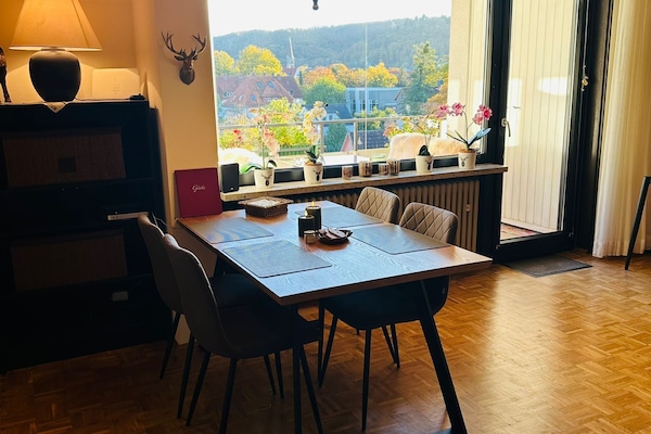 Esstisch am Balkon Wohnung Nr.1