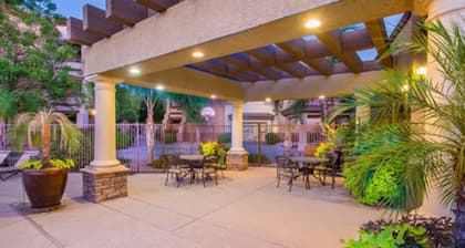 ¡Nuevo! Excelente ubicación en este condominio de vacaciones estilo resort