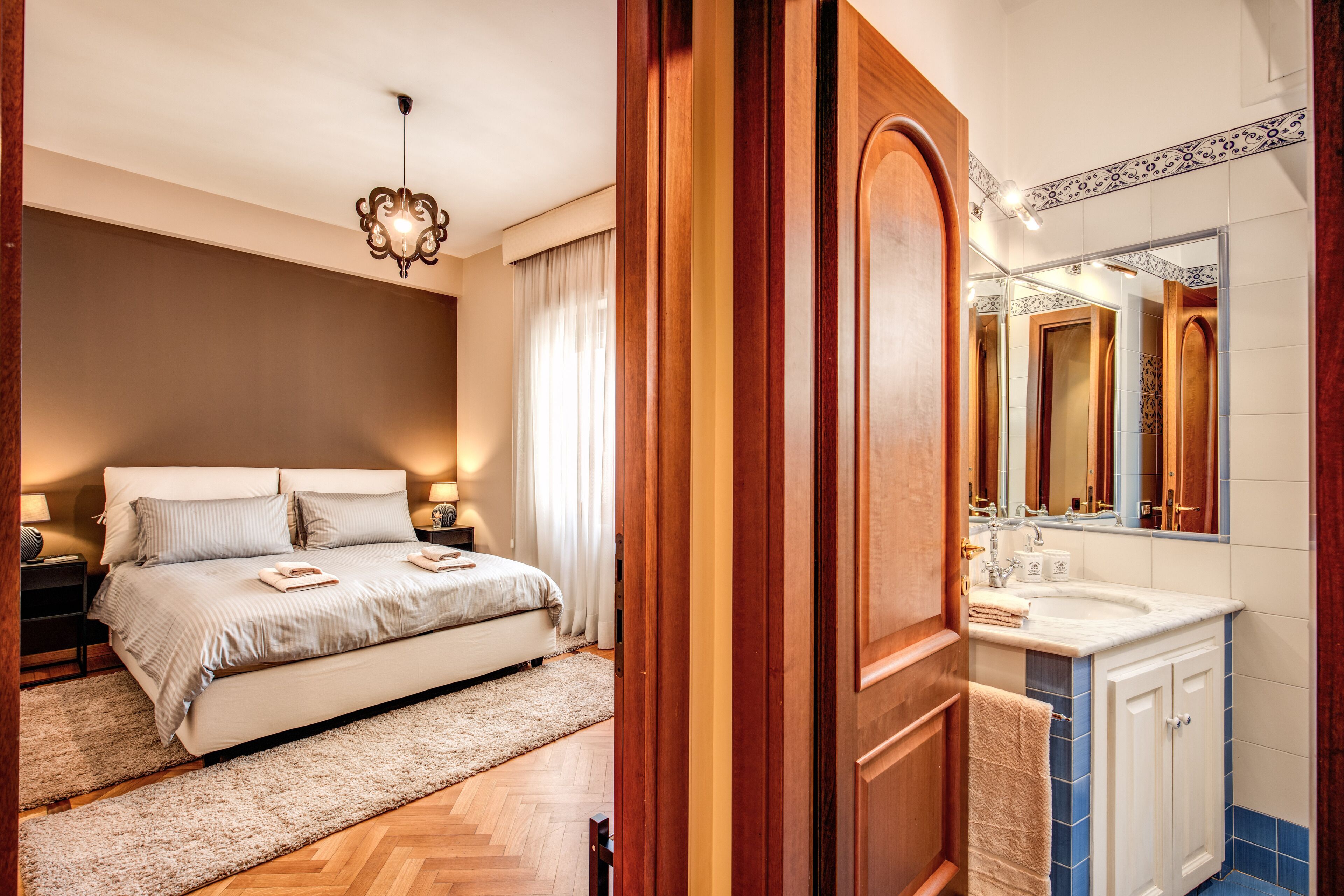 2 soverom, strykejern/-brett, reiseseng for barn og wi-fi (inkludert)