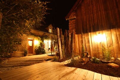 In the village of Bèze is a small quiet corner: Le Gîte des Remparts