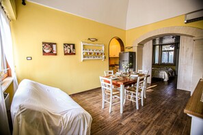 2 bedrooms, in-room safe, free WiFi, bed sheets