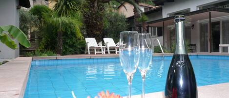 Alberca al aire libre