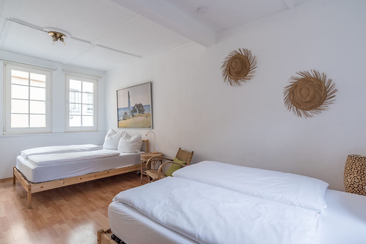 Quadruple Room, Shared Bathroom (Zimmer 4) | Desk, iron/ironing board, free WiFi, bed sheets