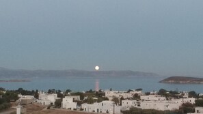 Beach - SUPERB-view house, walking distance to the beach! (Paros)