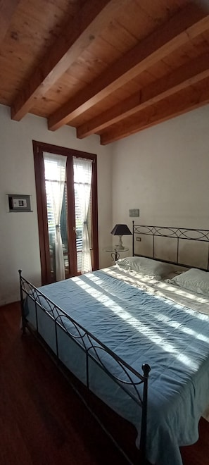 2 Schlafzimmer, Zimmersafe, Bügeleisen/Bügelbrett, kostenloses WLAN