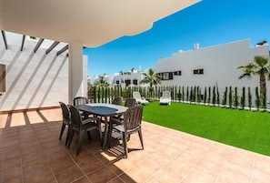 Outdoor dining - Apartamento Higos  (Mar de pulpi) (San Juan de los Terreros)