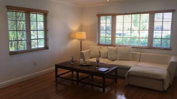 Classic House, Multiple Beds | Living area | Netflix