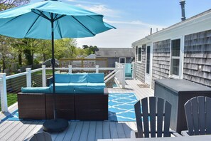 Terrace/patio - Three bedroom home- quick stroll to Nantucket Sound Beaches (Dennis Port)