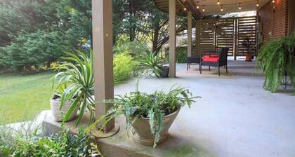 Home in the Prime Atlanta location