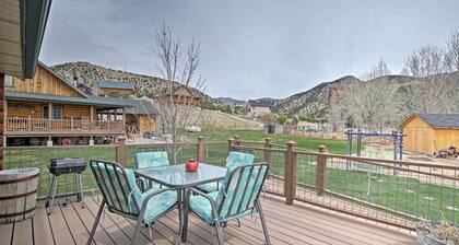 Rustic Cabin Near Palisade State Park w/ Deck!