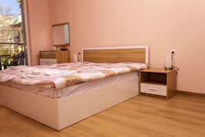 3 chambres, fer et planche Ă repasser, Wi-Fi gratuit