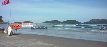 Beach house in condom. gated, 2 suites, air conditioning, churr., 2 pools.