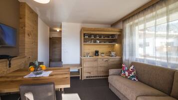 Comfort appartement, 1 kingsize bed, niet-roken, uitzicht op bergen | Privékeuken