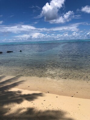 Beach nearby, sun loungers