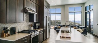 Headwall 42 - Upea, nykyaikainen, Ski in / out Townhome pois Basin Express -tuolista