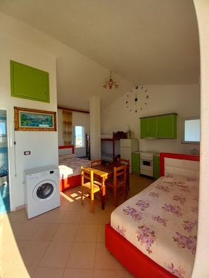 Panoramic Studio, Sea View | Individually decorated, individually furnished, desk, soundproofing
