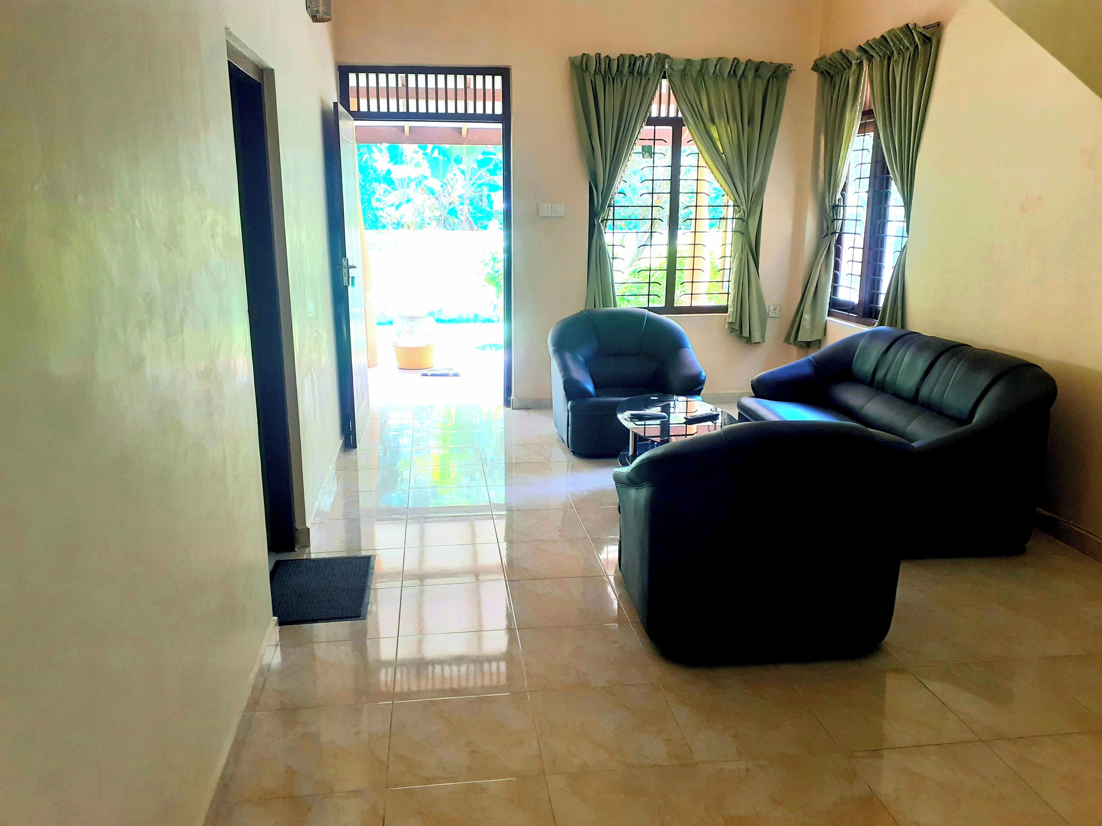 32-inch LED TV with satellite channels