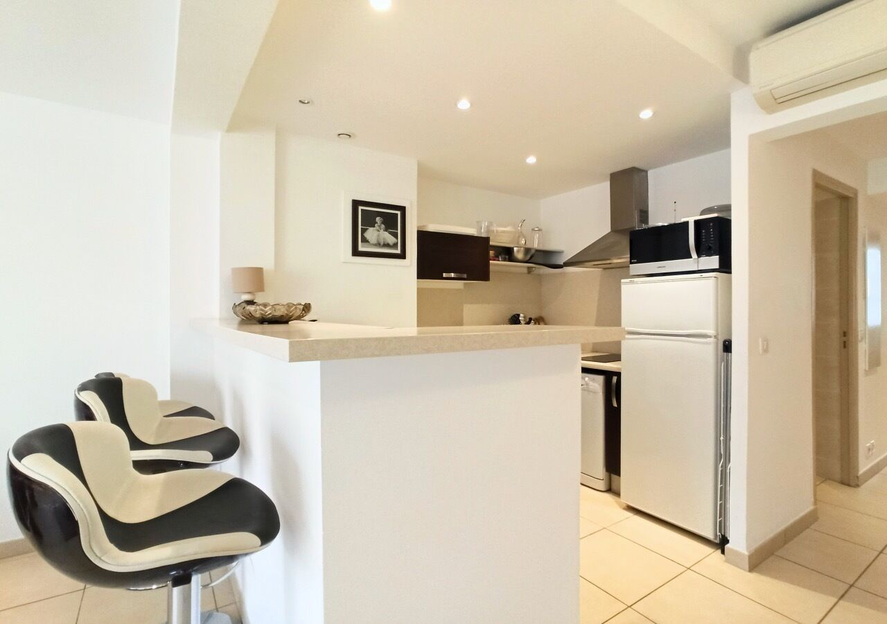 Fridge, microwave, dishwasher