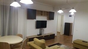 Interior - the apartment is family-friendly, welcoming to spend a wonderful stay (Ploiești)