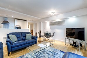 Unclassified image, 3 of 25, button