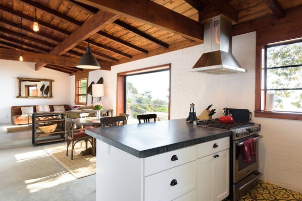 Fridge, microwave, oven, stovetop - Secluded Magical Panoramic Ocean Views HotTub FirePit Tennis Court (Malibu)