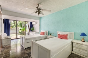 1 habitación, tabla de planchar con plancha, wifi y ropa de cama