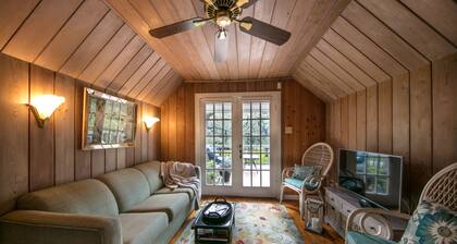 Fully Renovated "Old Florida" Apartment