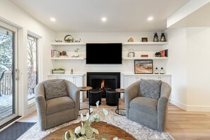TV, fireplace - Luxury Condo, Community Amenities & Year-Round Recreation at Park City Racquet Club Sanctuary (Park City)