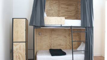 2 bedrooms, free WiFi