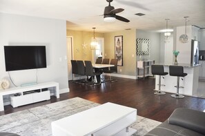 Interior - LOTUS House  (Clearwater)