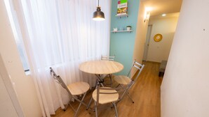 Dining - ⭐ Best Location - 2 Bed + 2 Bath Private Apartment + WIFI (Chapinero)