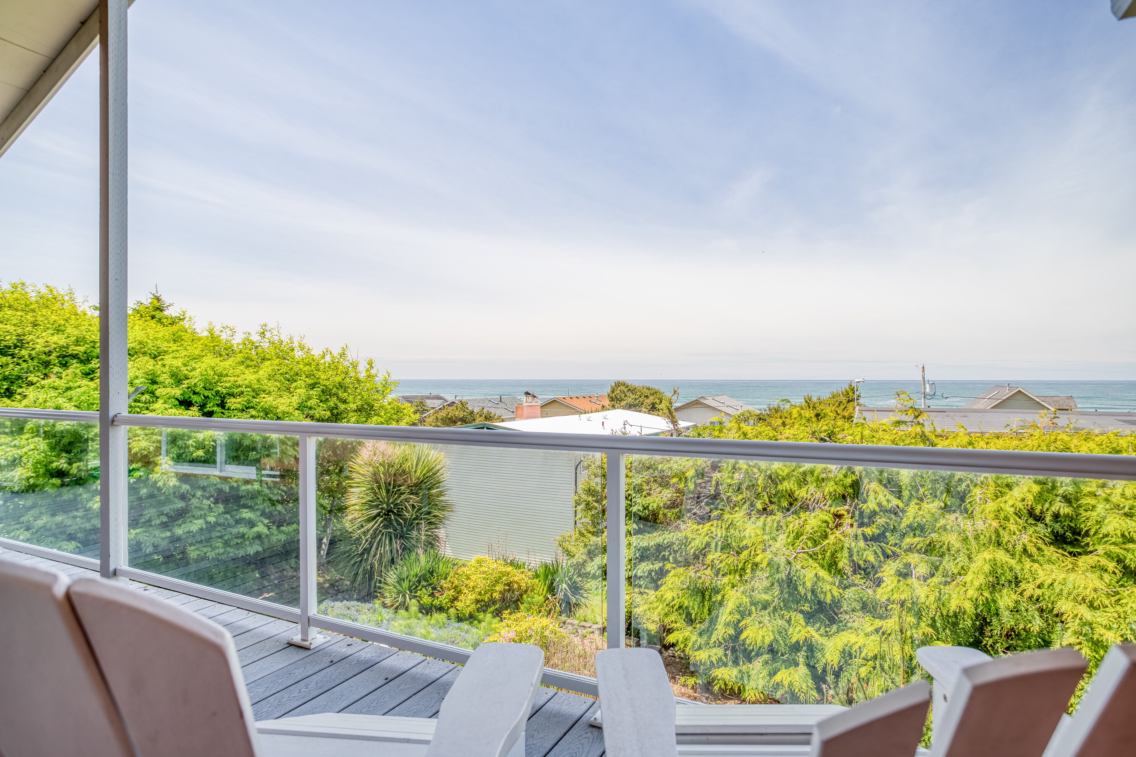 Pretty Roads End Ocean-View Home with Bonus Room- New Hardwood Floors