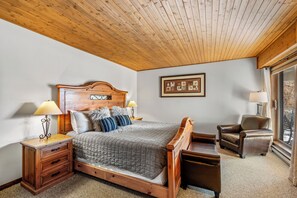 2 bedrooms, iron/ironing board, free WiFi, bed sheets - Villa Dulany - Exquisite Style Steps to the Slopes (Steamboat Springs)