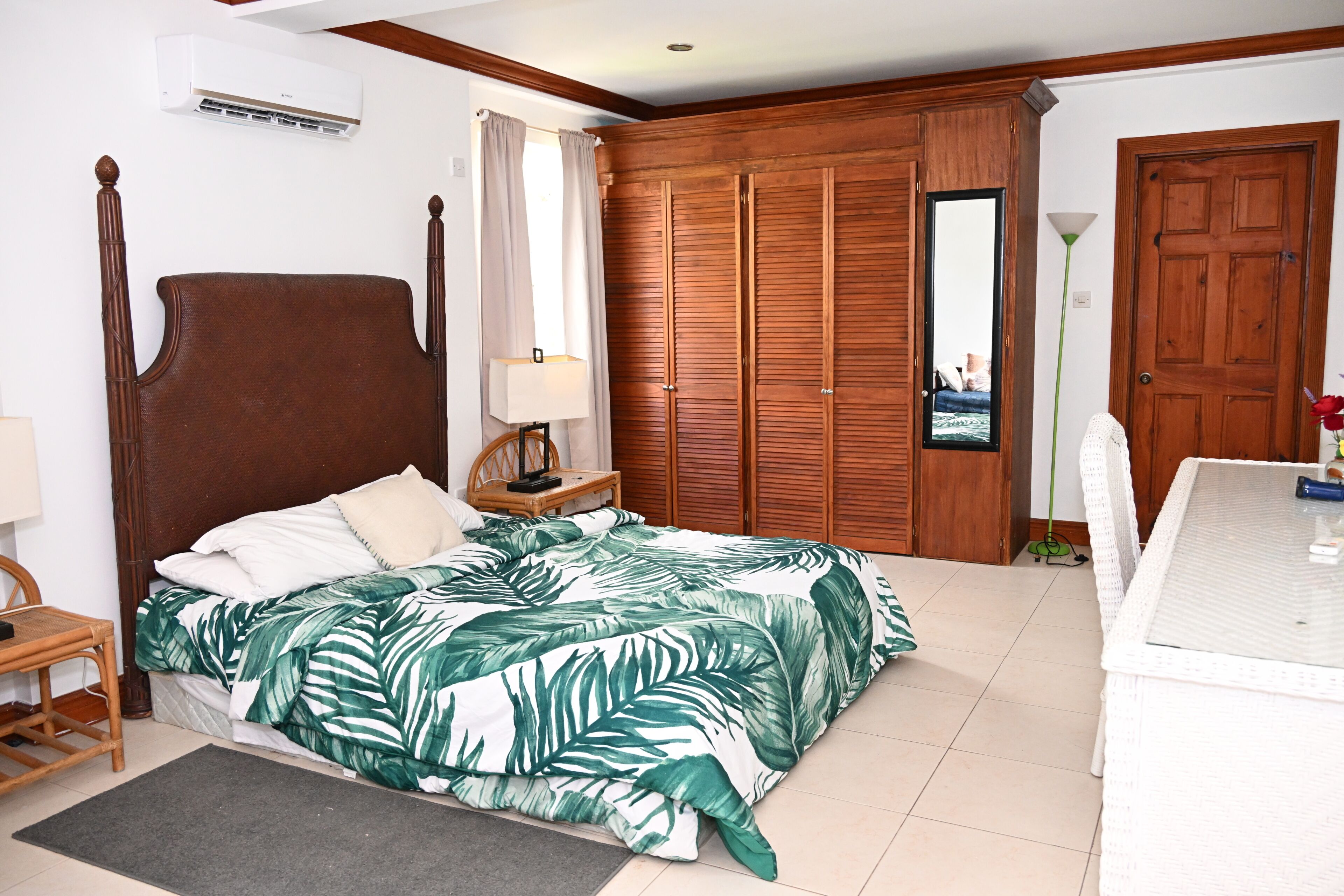4 bedrooms, free WiFi