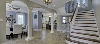 Newly Renovated Luxury Oceanfront Mansion with Private Pool, Pickleball Rackets