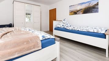 2 間睡房、可攜式嬰兒床、Wi-Fi