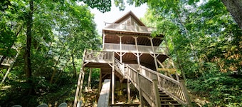 Paradise Inn - 7 BR, casa sul lungolago, tariffe di caduta ridotte e tariffe eccezionali per il 2020!