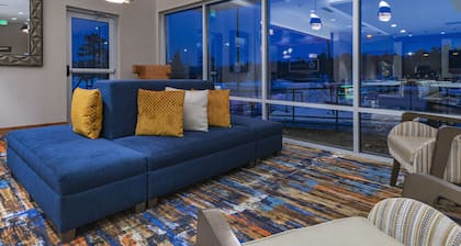 La Quinta Inn & Suites by Wyndham Flagstaff East I-40